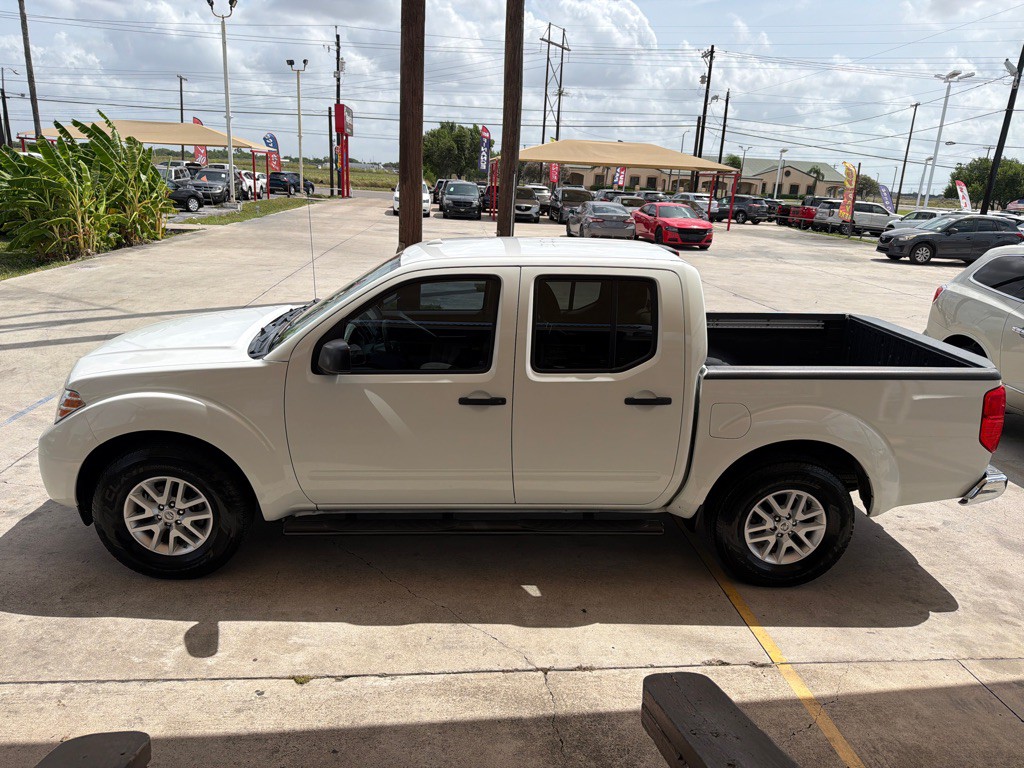 2017 Nissan Frontier Image 4