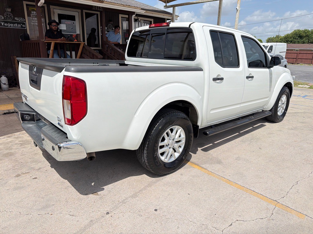 2017 Nissan Frontier Image 7