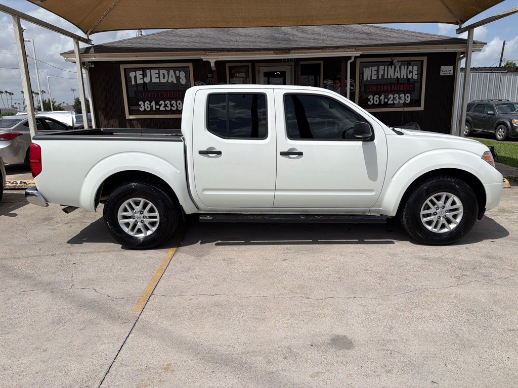 2017 Nissan Frontier Image 8