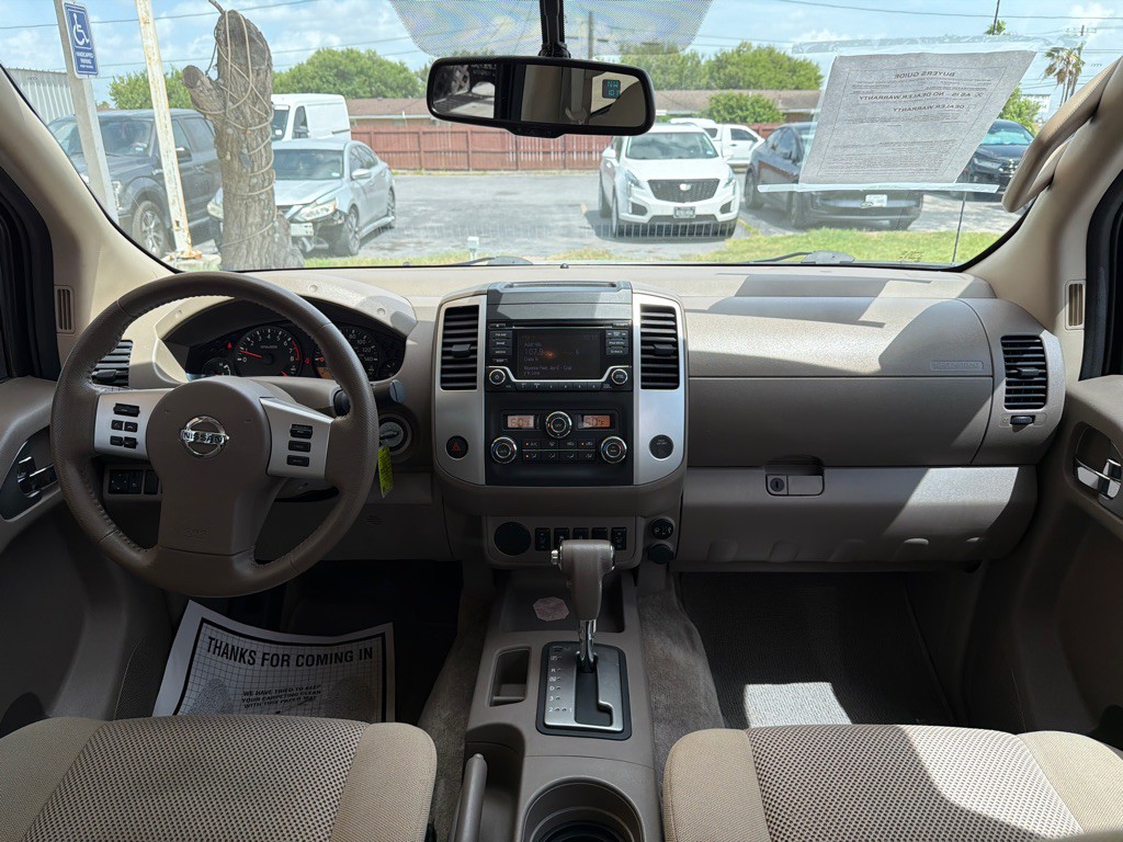 2017 Nissan Frontier Image 14