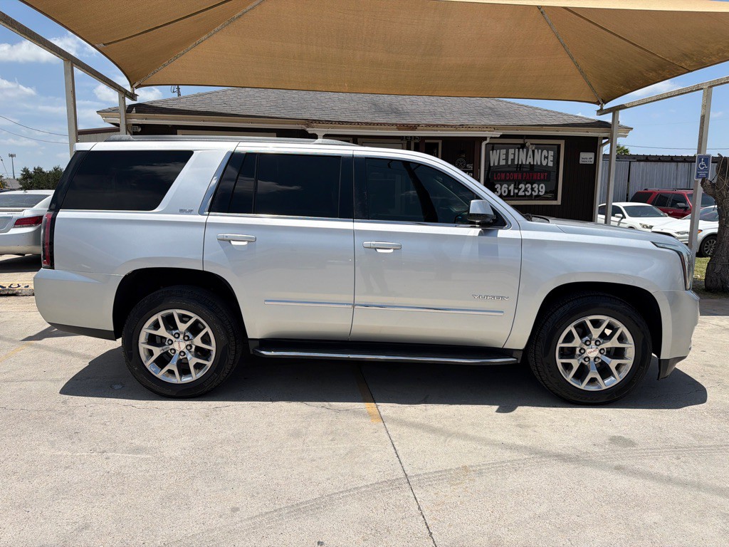 2016 GMC Yukon Image 9