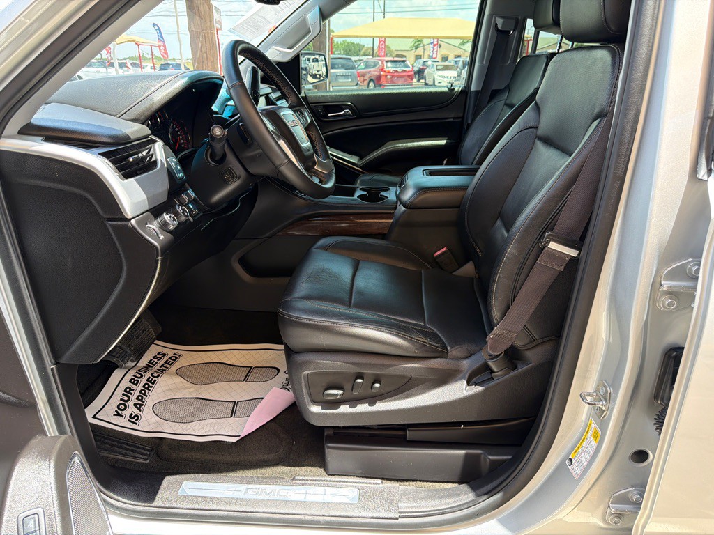2016 GMC Yukon Image 12