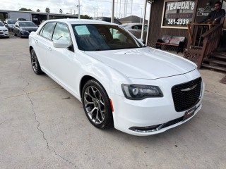Image for 2016 Chrysler 300 S ID: 7615273