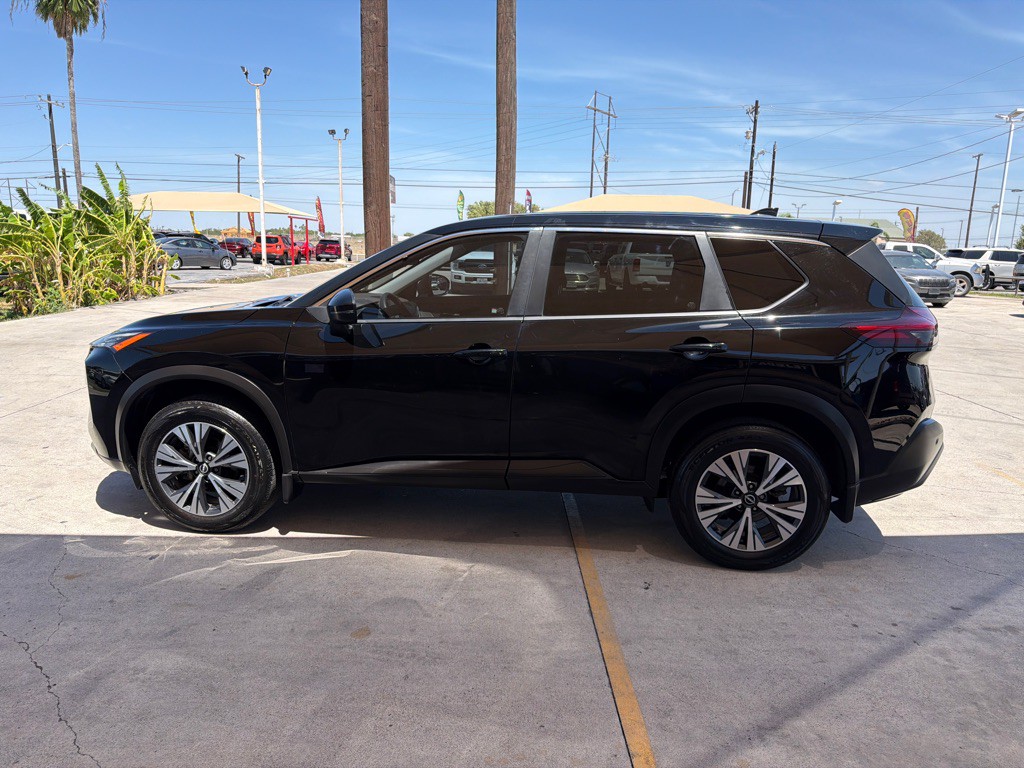 2023 Nissan Rogue Image 4