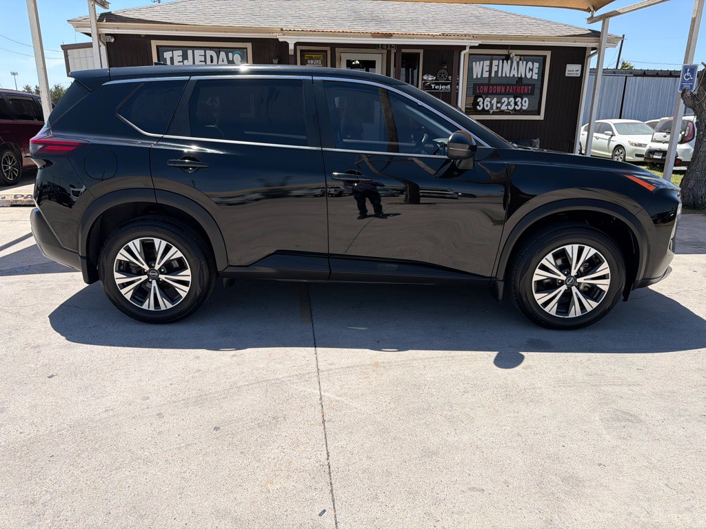 2023 Nissan Rogue Image 9