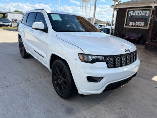Image for 2018 Jeep Grand Cherokee Laredo ID: 7727885
