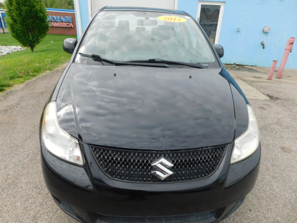 2011 Suzuki SX4 Image 2