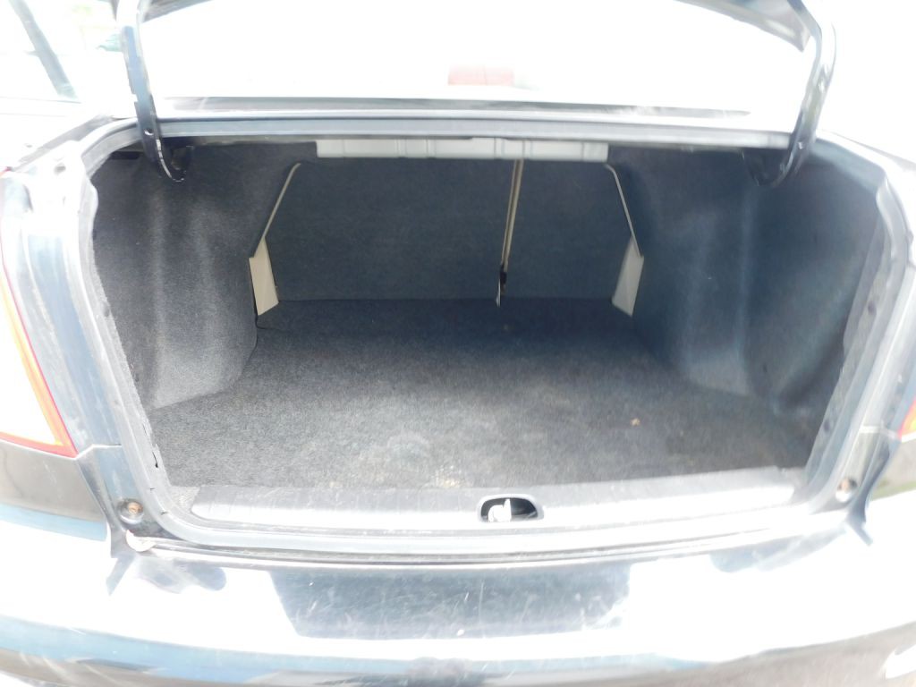 2011 Suzuki SX4 Image 12