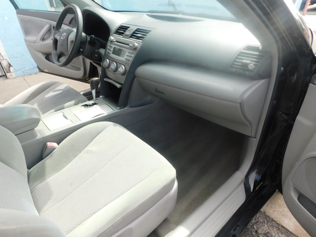2011 Toyota Camry Image 11