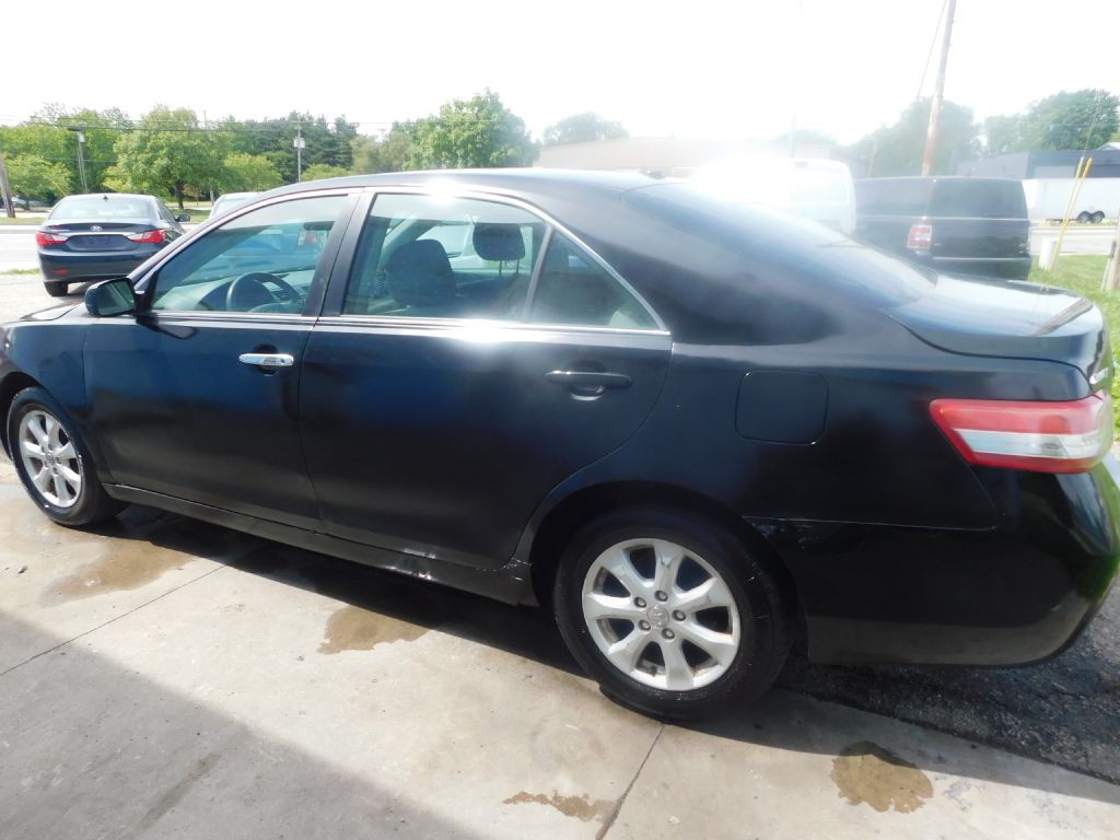 2011 Toyota Camry Image 16