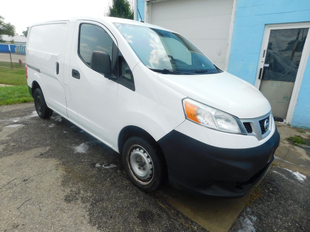 2017 Nissan NV200 Image 1
