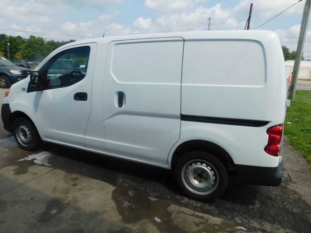 2017 Nissan NV200 Image 8