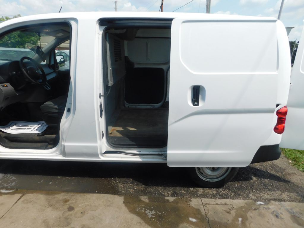 2017 Nissan NV200 Image 10