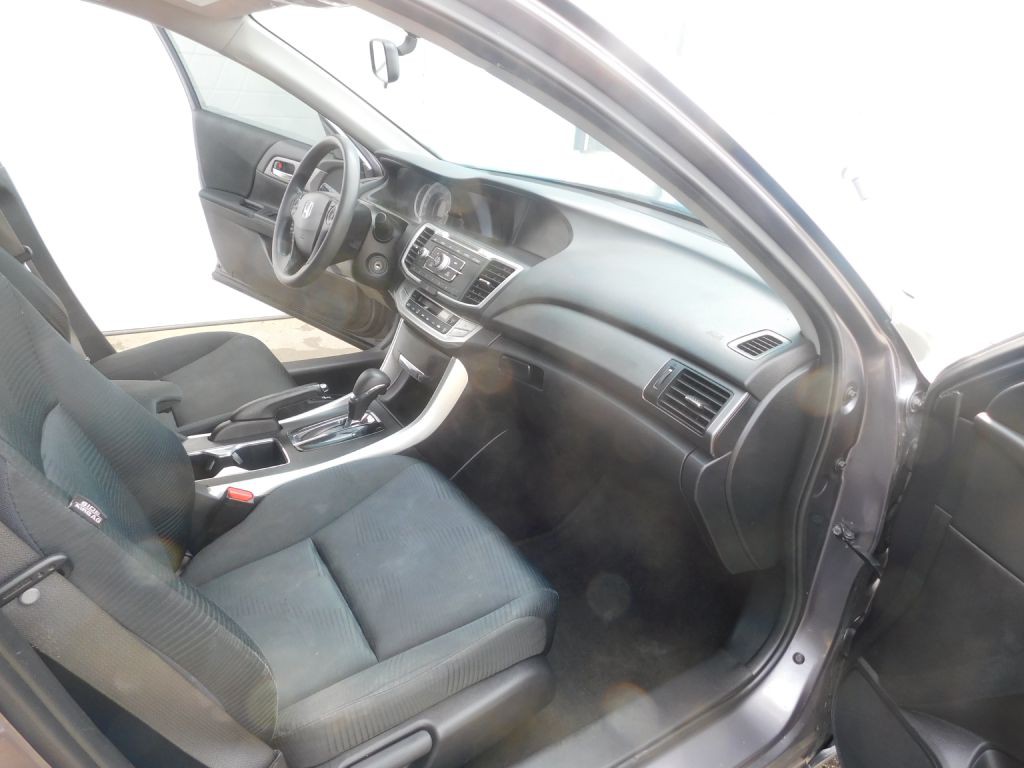 2014 Honda Accord Image 13