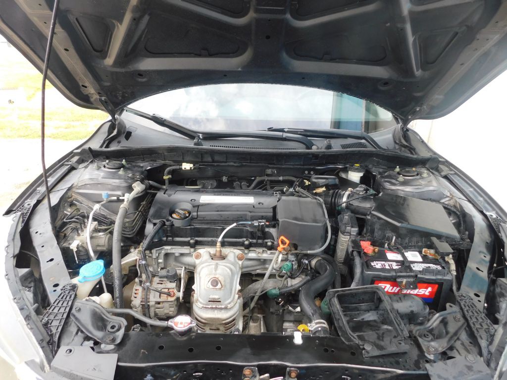 2014 Honda Accord Image 16