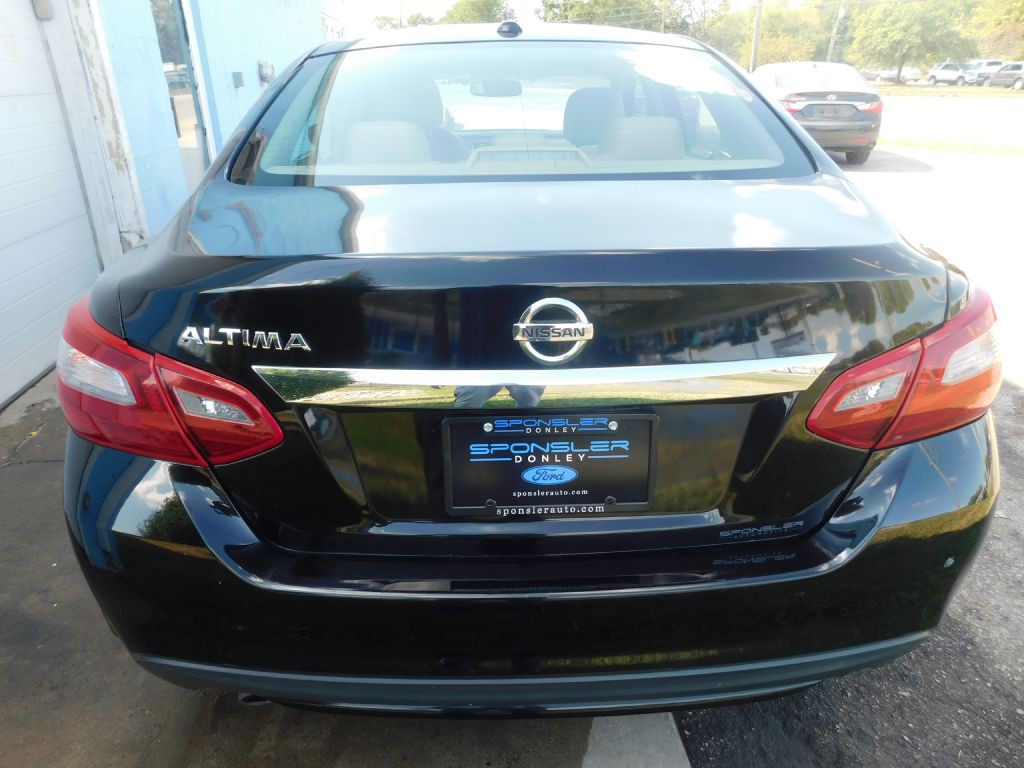 2018 Nissan Altima Image 6