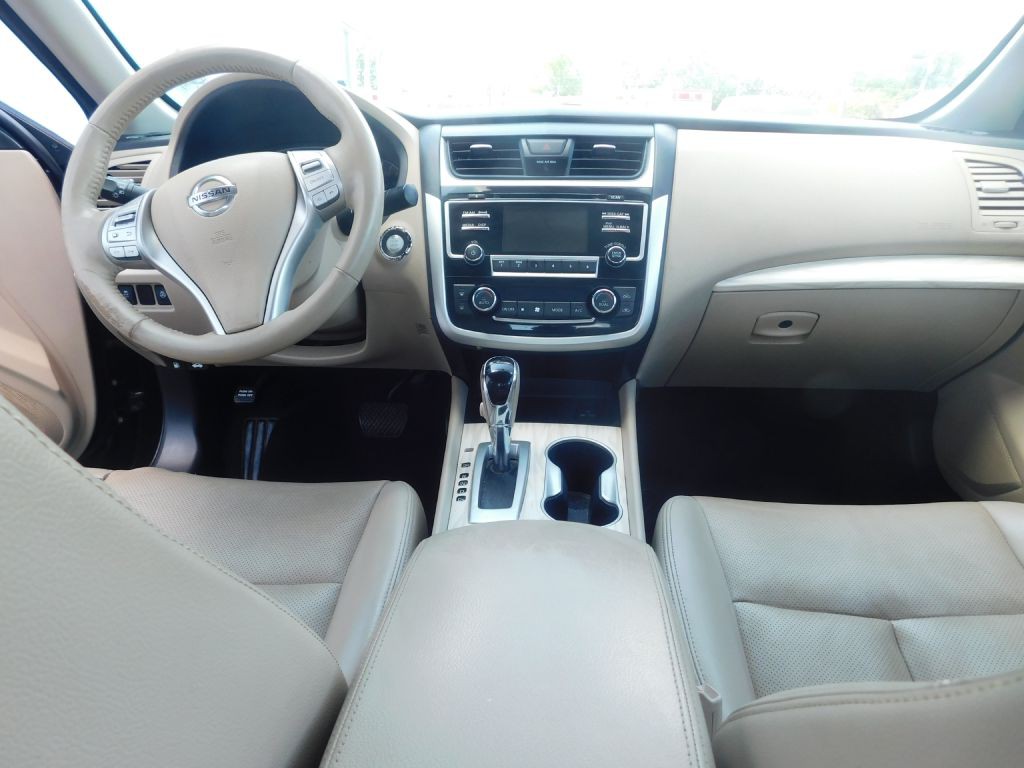 2018 Nissan Altima Image 14