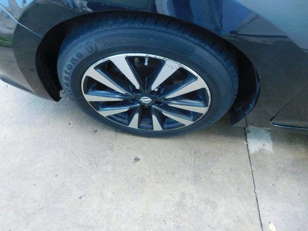 2018 Nissan Altima Image 16