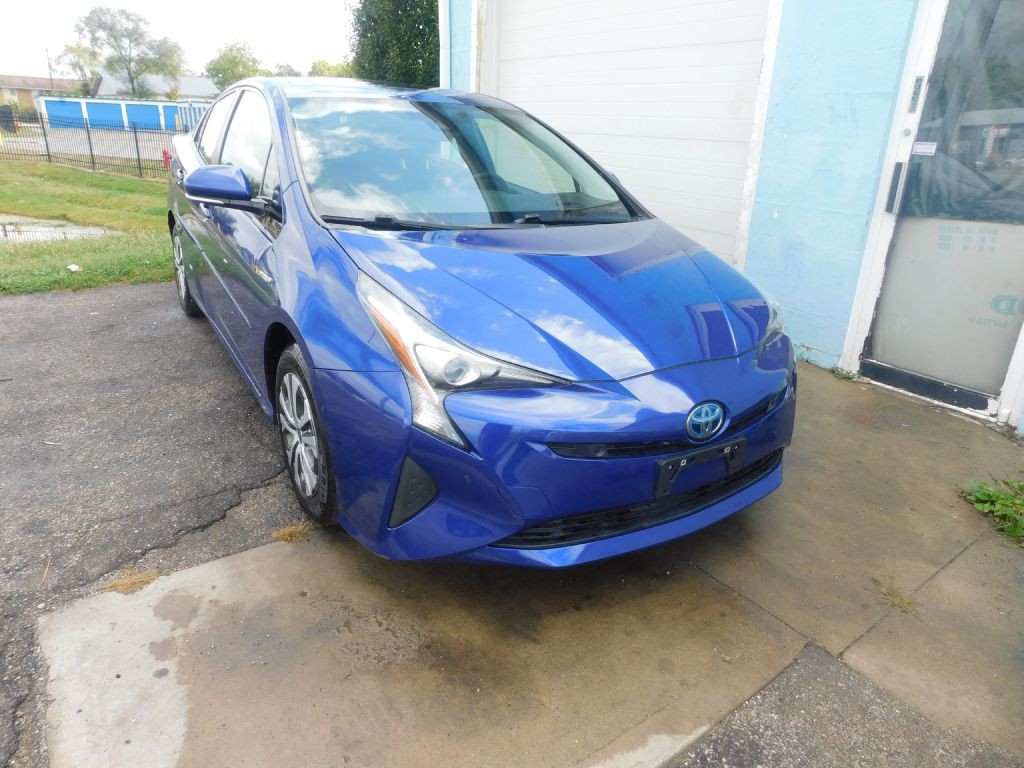 2017 Toyota Prius Image 1