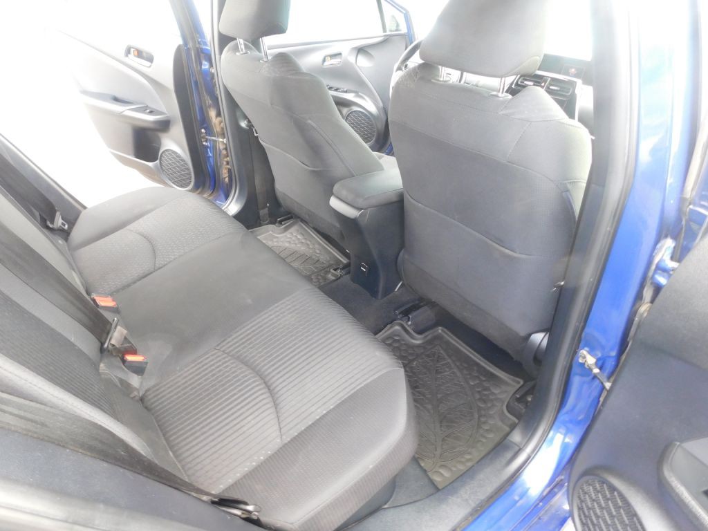 2017 Toyota Prius Image 12