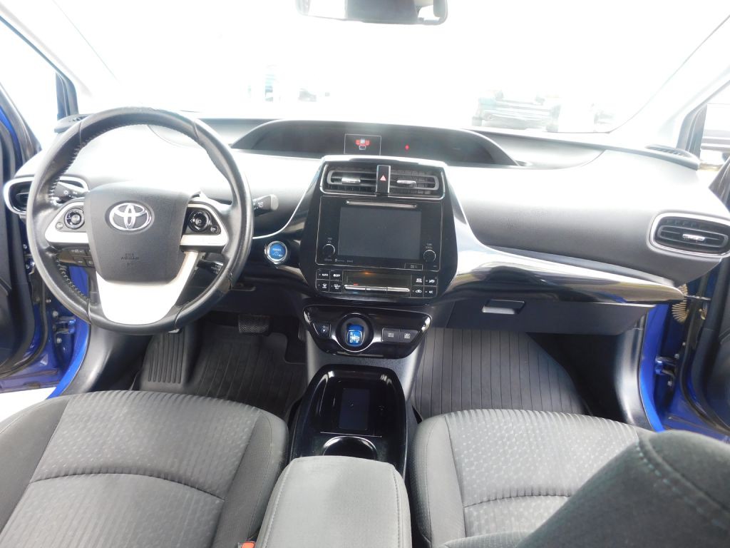 2017 Toyota Prius Image 14