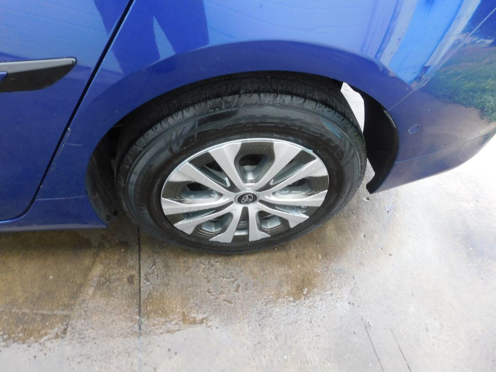 2017 Toyota Prius Image 18