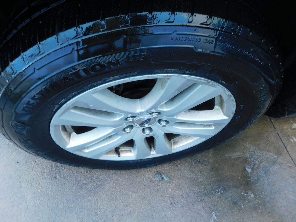 2019 Ford Explorer Image 16