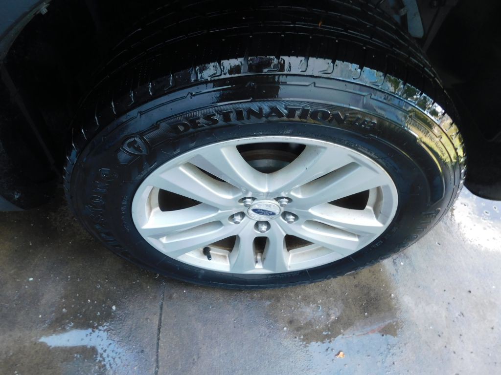 2019 Ford Explorer Image 17