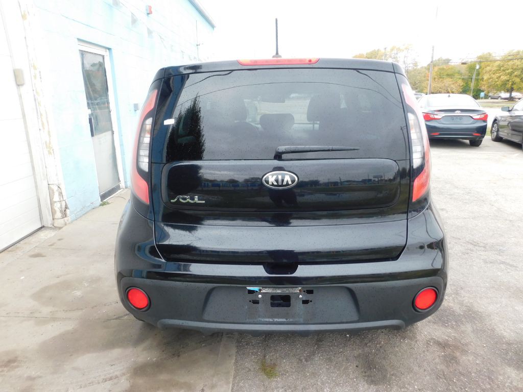 2017 Kia Soul Image 6