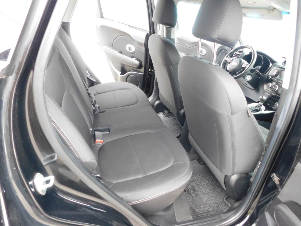 2017 Kia Soul Image 12