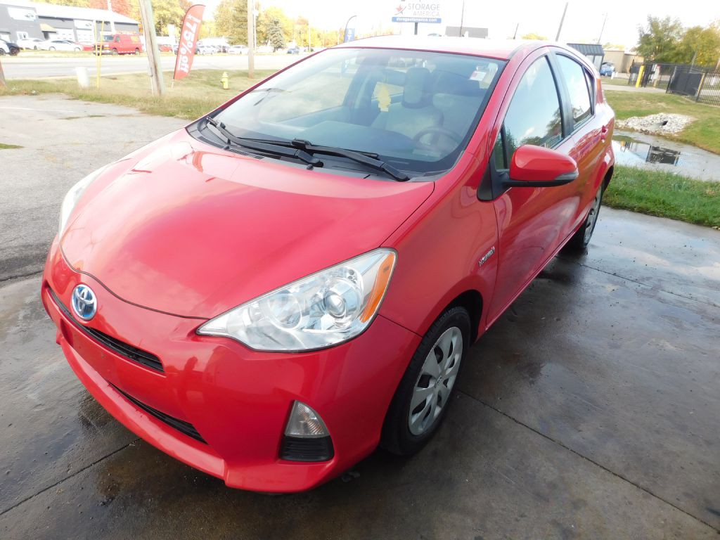 2014 Toyota Prius Image 8