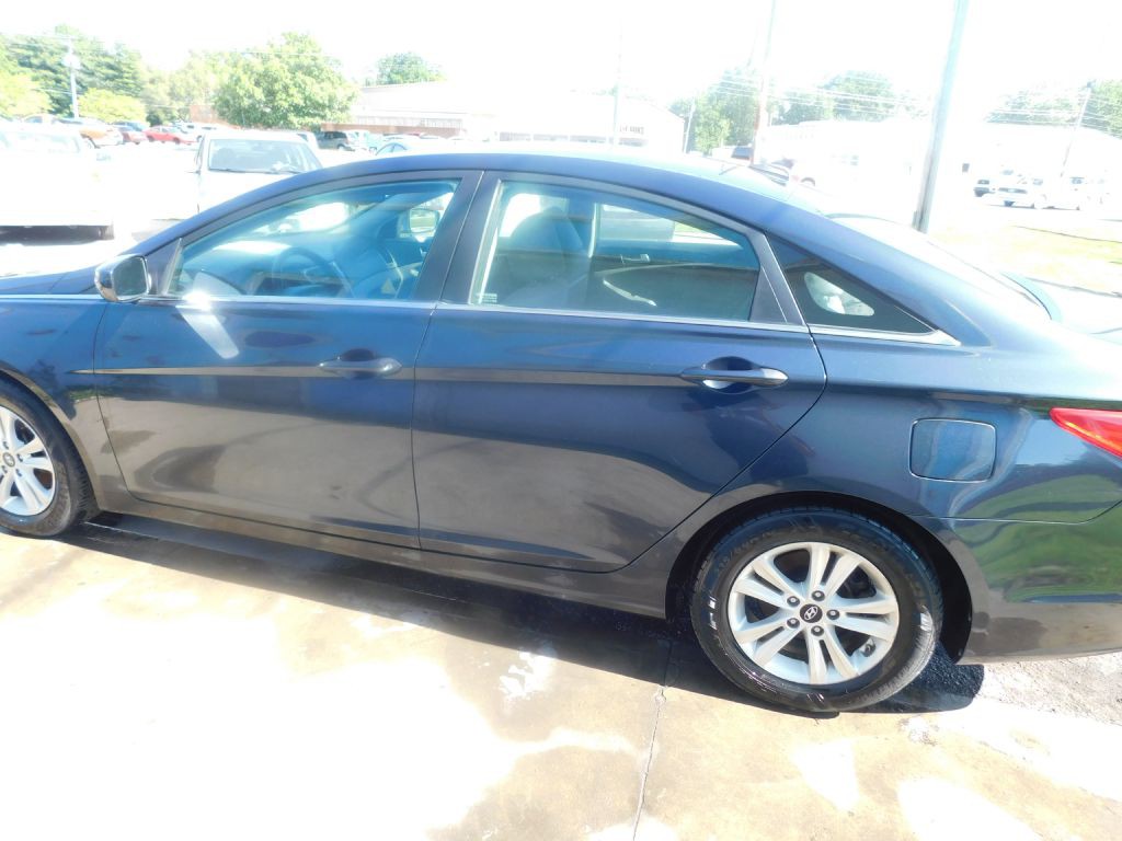 2013 Hyundai Sonata Image 8