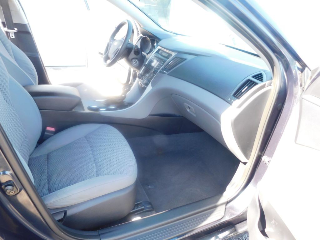 2013 Hyundai Sonata Image 14
