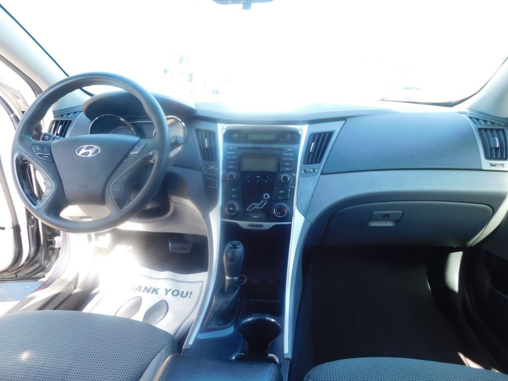 2013 Hyundai Sonata Image 15
