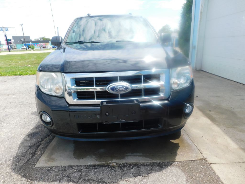 2011 Ford Escape Image 2