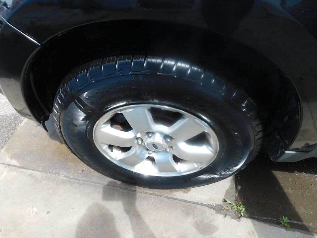 2011 Ford Escape Image 16