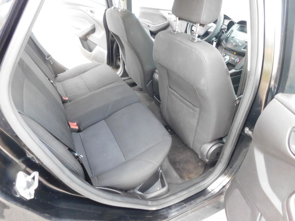 2018 Ford Focus Image 11