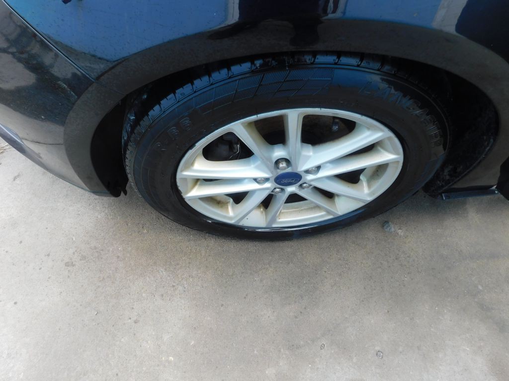 2018 Ford Focus Image 16