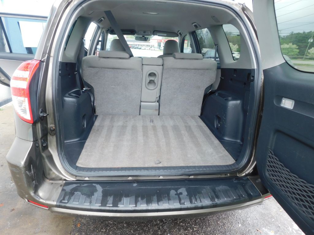 2011 Toyota Rav4 Image 11