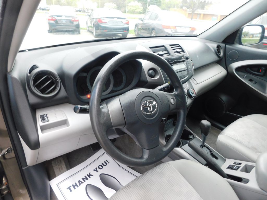 2011 Toyota Rav4 Image 17