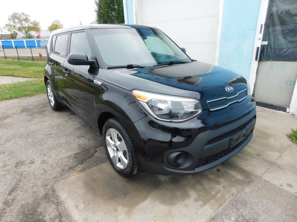 2017 Kia Soul Image 1
