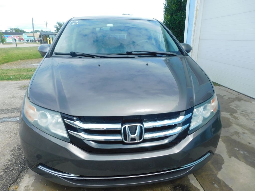 2016 Honda Odyssey Image 2