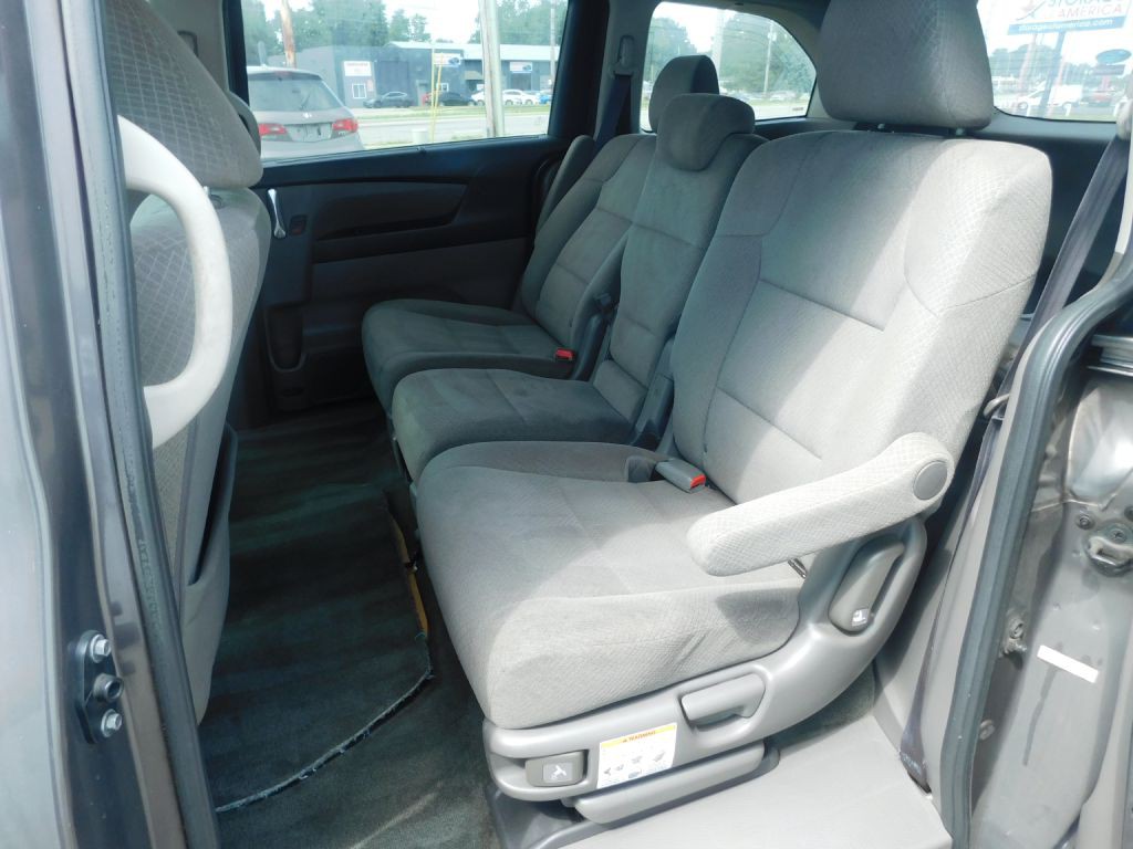 2016 Honda Odyssey Image 9