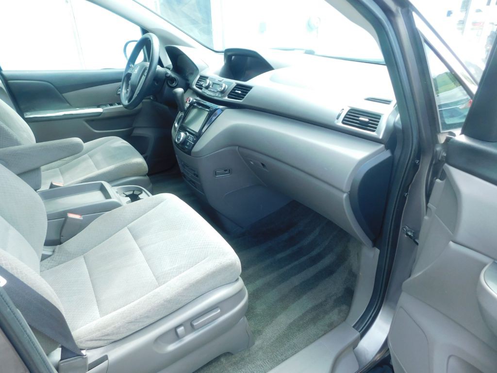 2016 Honda Odyssey Image 11
