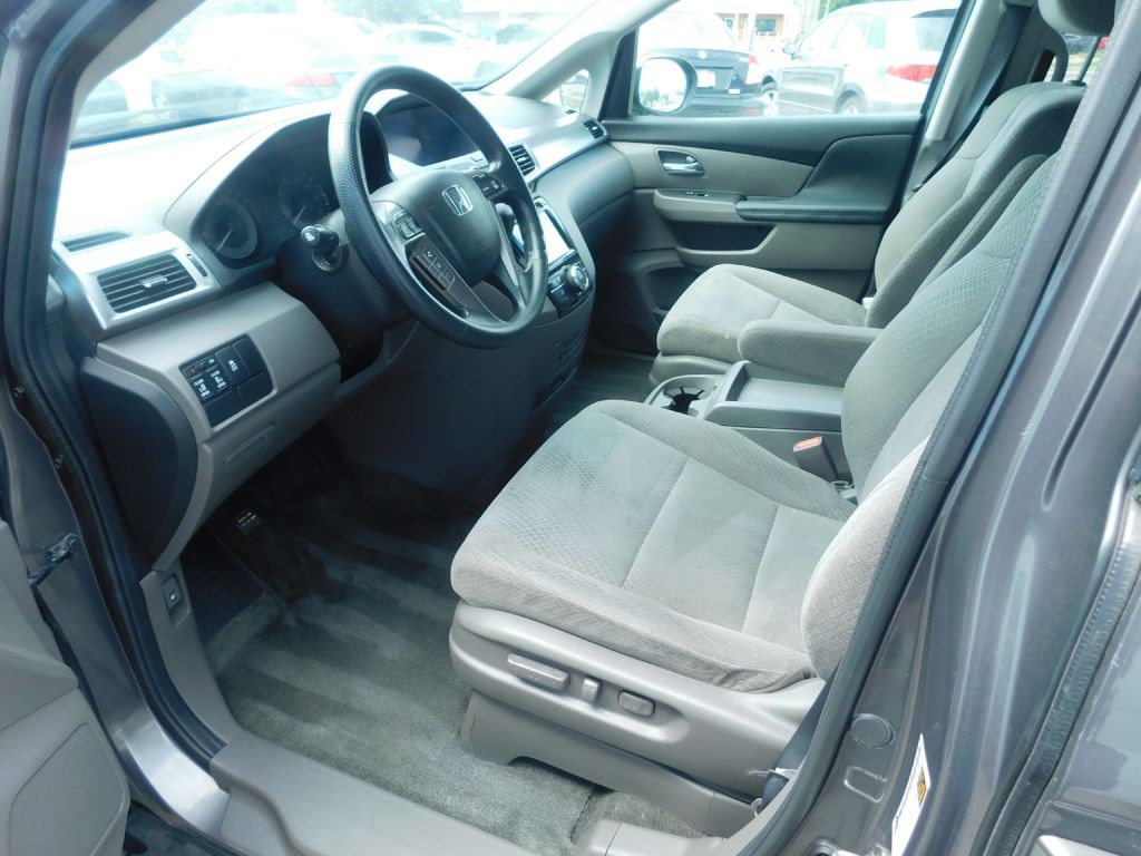 2016 Honda Odyssey Image 17