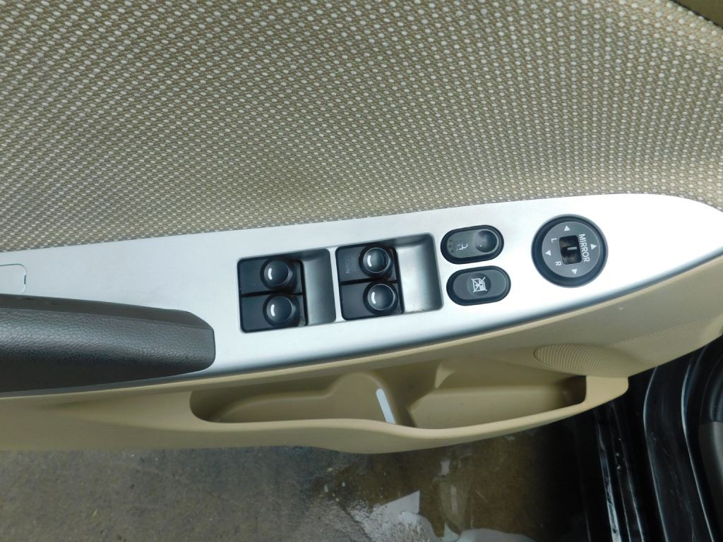 2013 Hyundai Accent Image 17
