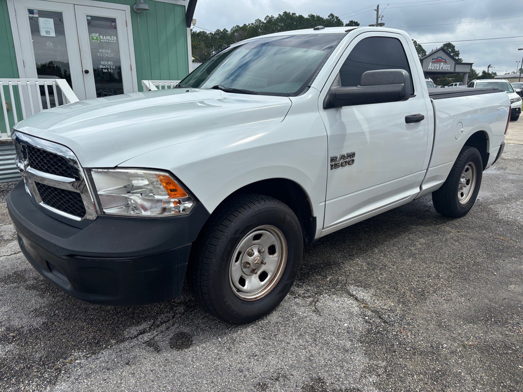2014 RAM 1500 Image 1