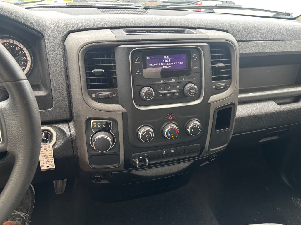 2014 RAM 1500 Image 10
