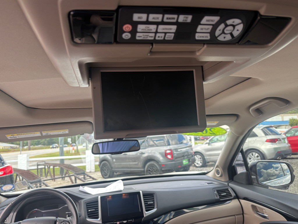 2017 Honda Pilot Image 19