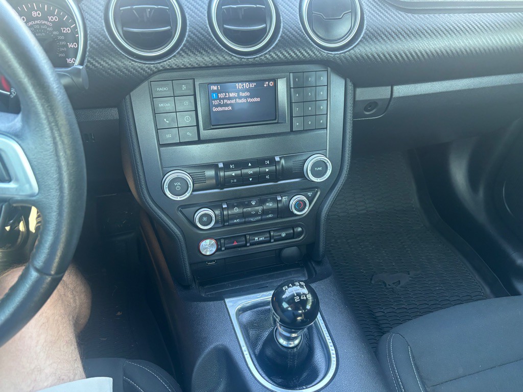 2020 Ford Mustang Image 12